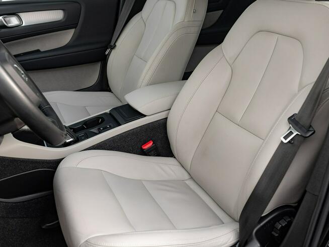 Volvo XC 40 GD350XP#B4 B AWD Momentum Podgrz.f I kier K.cof Salon PL VAT 23%