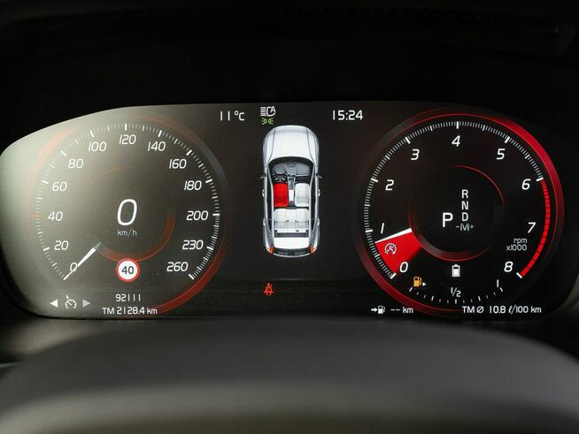 Volvo XC 40 GD350XP#B4 B AWD Momentum Podgrz.f I kier K.cof Salon PL VAT 23%