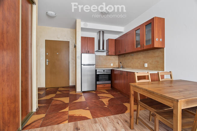 2 pokoje przy metrze