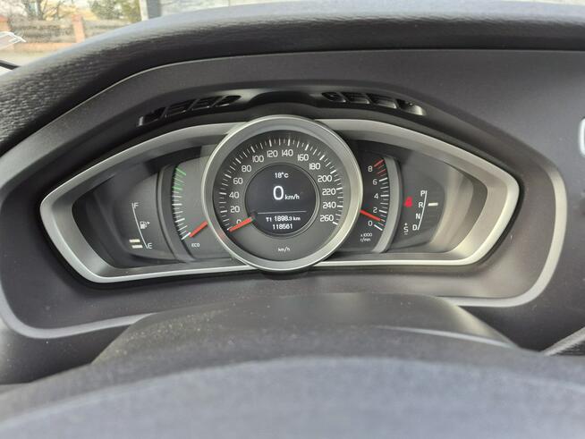 Volvo V40 1.5 benzyna lift automat navi LED 118tys