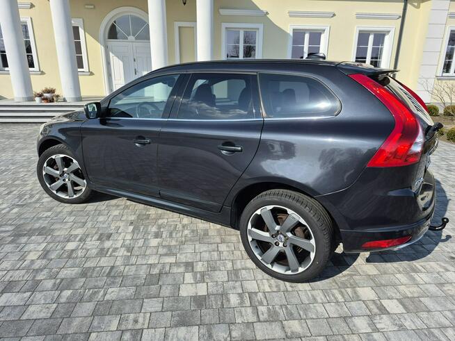 Volvo XC 60 lift skóra grzane fotele nawigacja opłacony ładny egzemplarz