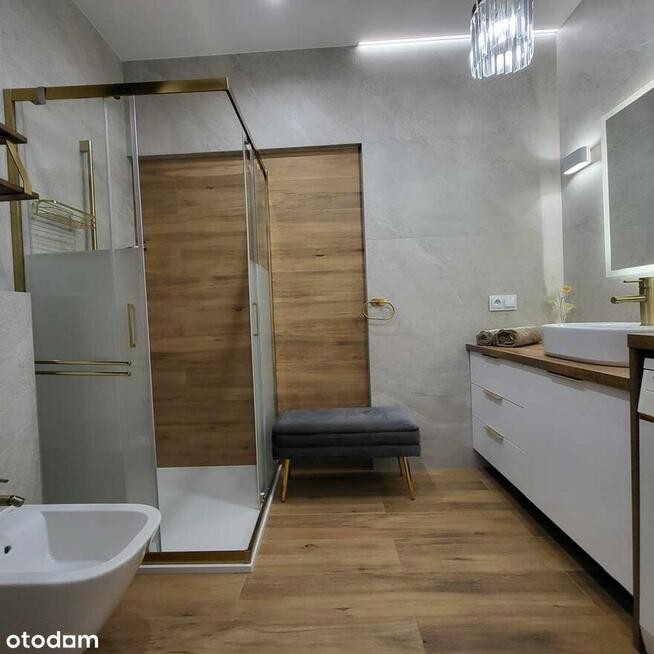 3pokoje.Do wprowadzenia.Klimatyzacja.Zamknięte osiedle.Winda