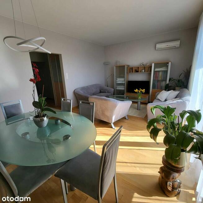 3pokoje.Do wprowadzenia.Klimatyzacja.Zamknięte osiedle.Winda