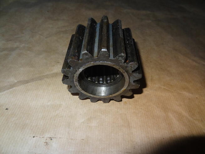 Koło zębate zwolnicy Jelcz z łożyskiem Z15 nowe oryginał