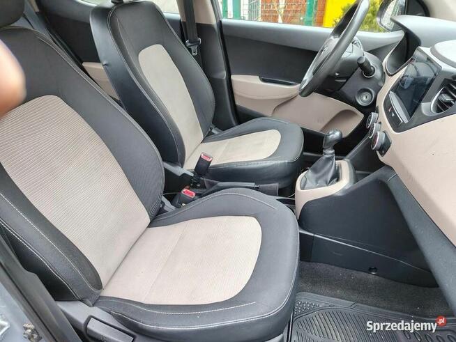 Hyundai i10 duże radio , kolor , Zamiana