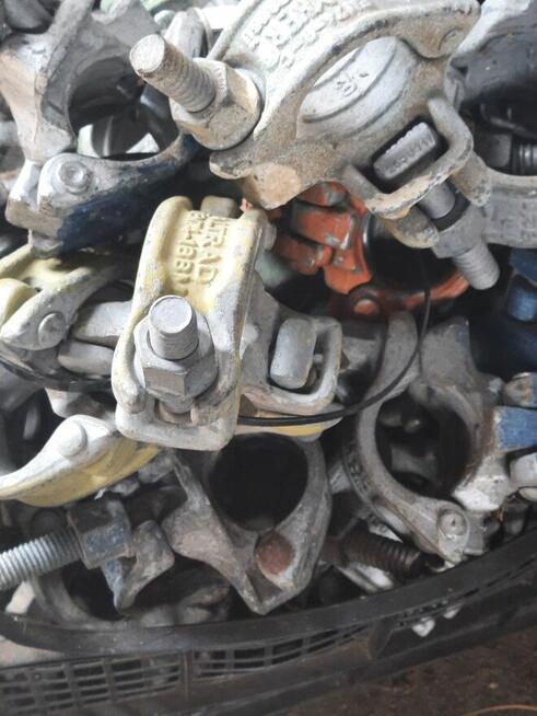 Złączki do rusztowań