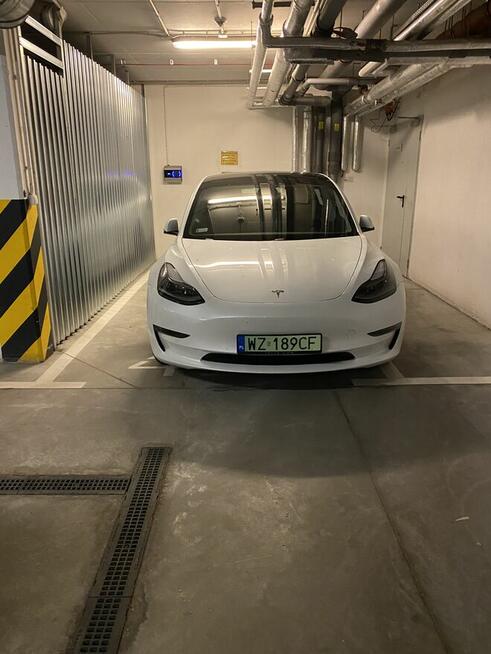 DWUPOKOJOWE Z OGRÓDKIEM I GARAŻEM