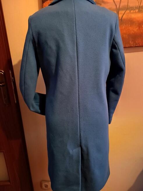 Niebieski płaszcz rozm.36 - 40 zł