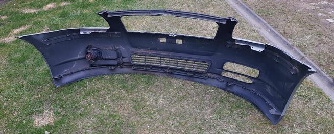 Zderzak przód uszkodzony toyota avensis t25