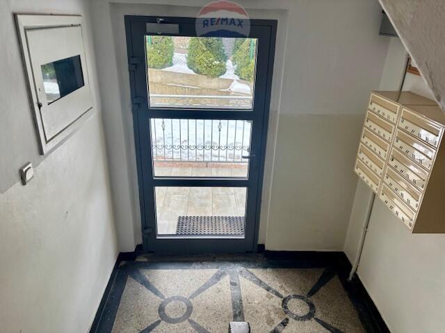 Dwupoziomowe Kamienica z parkingiem ,Super