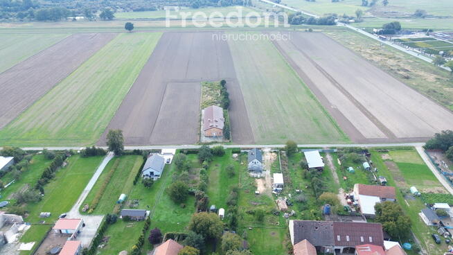Działka budowlana 985m² - Pisarzowice