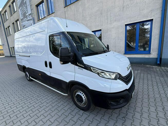 Iveco Daily 35S14 Lift 2022r Full LED Navi Kamera Hi-Matic Winda Załad