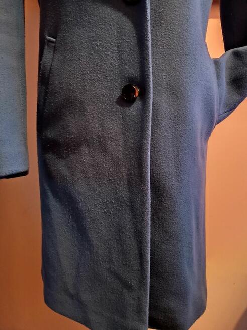 Niebieski płaszcz rozm.36 - 40 zł