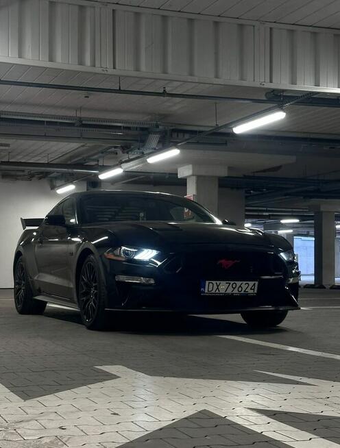 Wynajem Wypożyczenie RAM 1500 Ford Mustang GT 5.0 - DRIVE IT