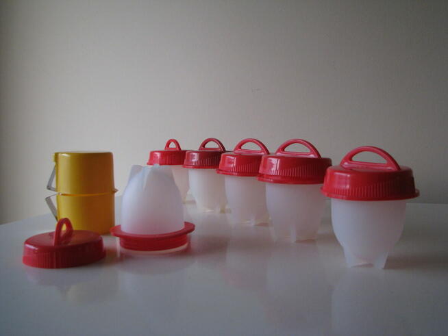 Otwieracz rozbijak do jajek silikonowe kubki forma gotowanie