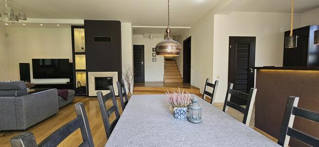 Piękny domek Łomianki-Sadowa czeka na nowych właścicieli