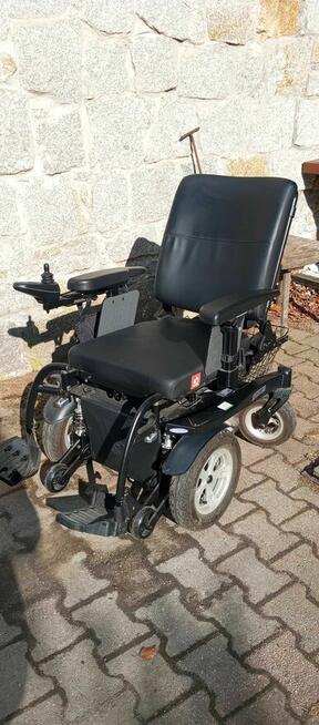 Wózek inwalidzki elektryczny - komfortowy i niezawodny