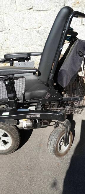 Wózek inwalidzki elektryczny - komfortowy i niezawodny