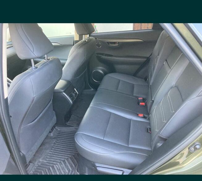 Lexus NX 300h z gazem