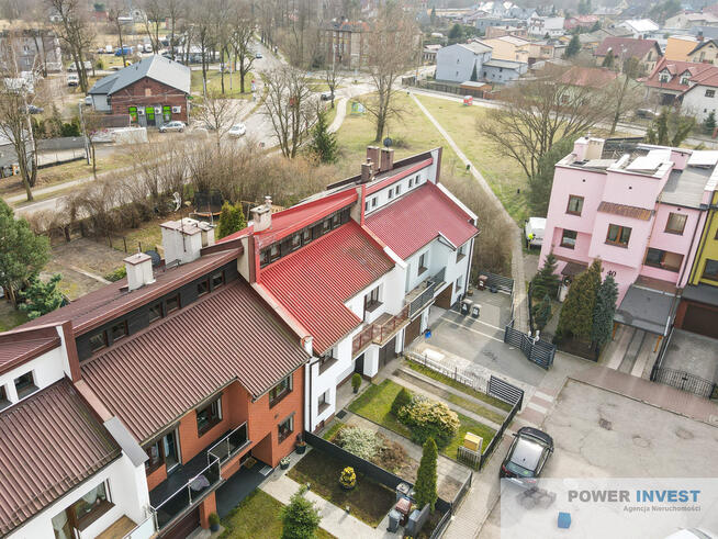 DOM W ZABUDOWIE SZEREGOWEJ DO WLASNEJ ARANŻACJI