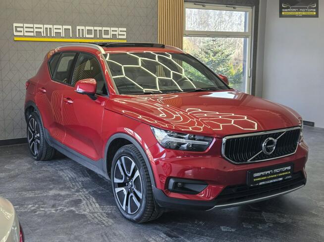 Volvo XC 40 AWD / Ledy / Panorama / Kamera 360 / Harman / Blisy / FV 23%