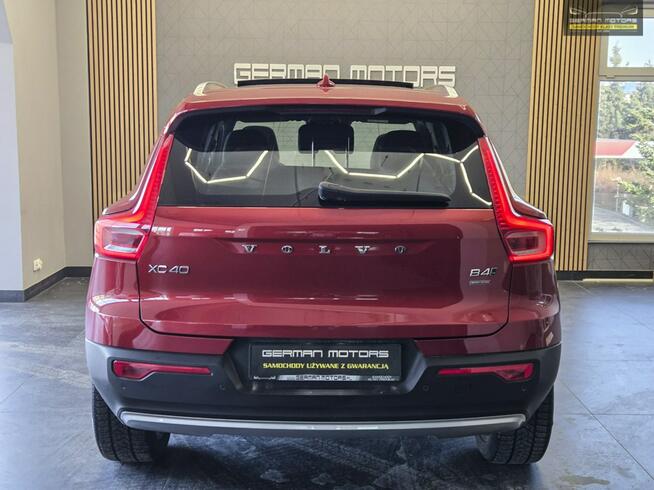 Volvo XC 40 AWD / Ledy / Panorama / Kamera 360 / Harman / Blisy / FV 23%