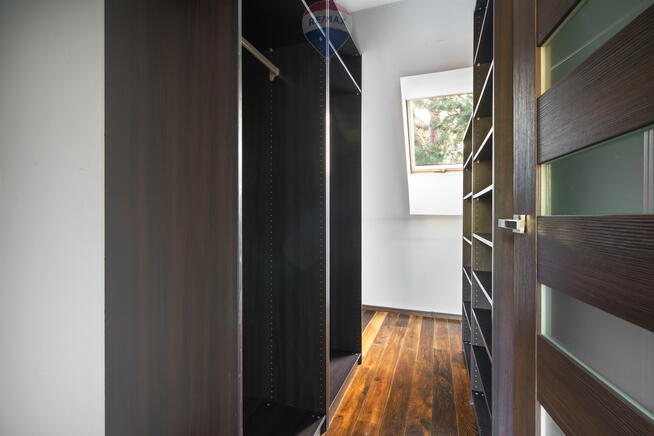 Pół bliżniaka na zamkniętym mini osiedlu