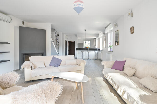 Pół bliżniaka na zamkniętym mini osiedlu