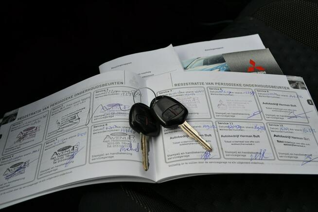 Piękny ASX * Klimatyzacja*Alufelgi*1.6 117KM*Zadbany*HAK*