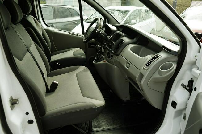 Renault Trafic 2,0DCI 3 osobowy, serwis, 100%, 2012r.