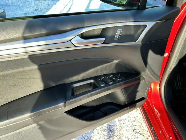 Ford Fusion SE, Adaptive LED, Asysten,CarPlay,Martwe Pole,Tempomat, Kamera Cofania