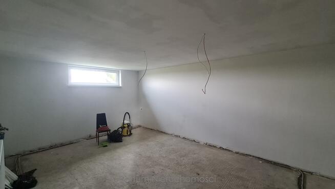 Na sprzedaż dom na działce 46,85 ar Stolec