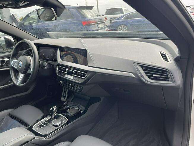 BMW 218 M Sport mHEV Skóra Kamera Podgrzewanie Virtual