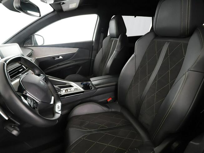 Peugeot 5008 7 os. automat full LED skóra/alcantara navi klima auto grzane fotele k