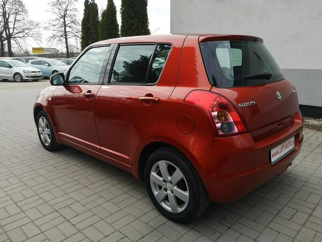 Suzuki Swift 1,328 16v 92KM Klimatyzacja Alu Felgi Isofix Gwarancja