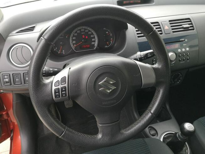 Suzuki Swift 1,328 16v 92KM Klimatyzacja Alu Felgi Isofix Gwarancja