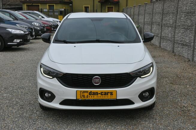 Fiat Tipo 1.4 95KM hatchback Black Edition LED Czarna podsufitka Navi Kamera