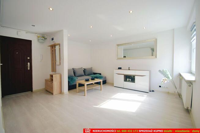 Kawalerka w centrum z bardzo niskim czynszem.