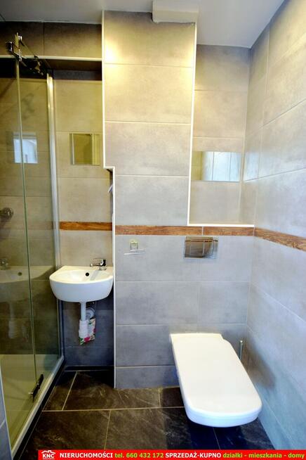 Kawalerka w centrum z bardzo niskim czynszem.