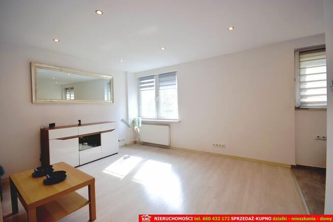 Kawalerka w centrum z bardzo niskim czynszem.