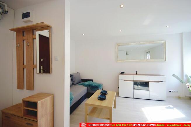 Kawalerka w centrum z bardzo niskim czynszem.