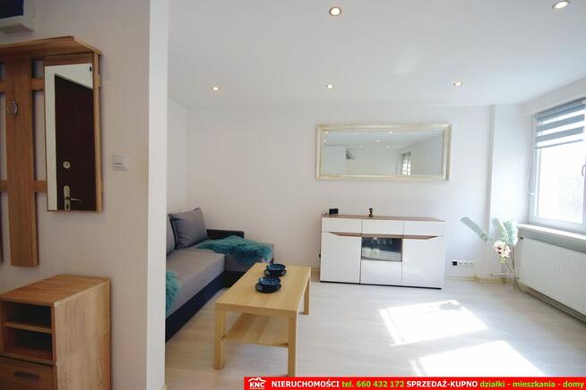 Kawalerka w centrum z bardzo niskim czynszem.