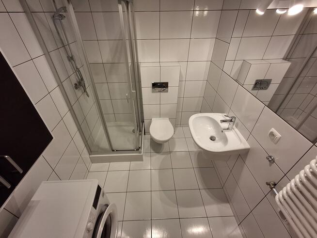 Klimatyzowane, Oddzielna kuchnia, Prądnik Czerwony