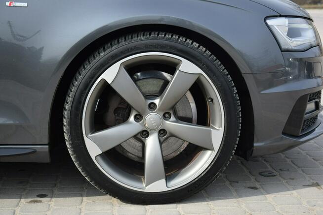 Audi A4 2.0D 2015r 3x S-Line/ Navi/ PDC/ Led/ Elektryczna Klapa/ Sprowadzony