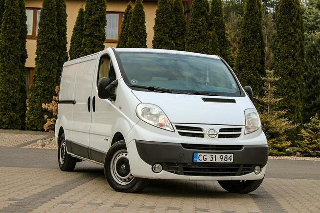 Nissan Primastar 3 osobowy Klimatyzcja Tempomat Webasto Aux Komputer