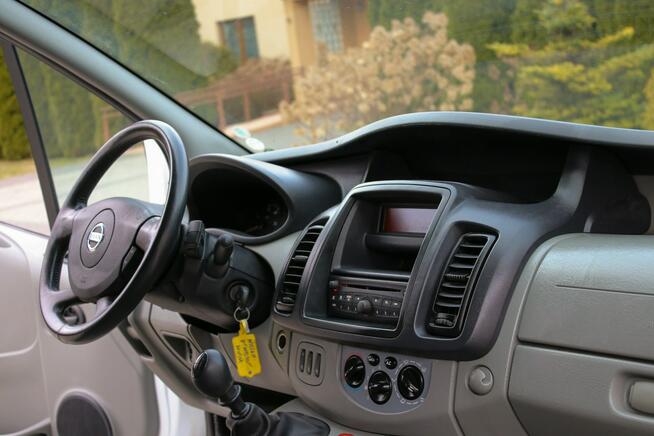 Nissan Primastar 3 osobowy Klimatyzcja Tempomat Webasto Aux Komputer
