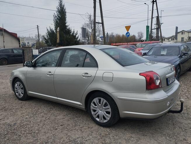Toyota Avensis 2.0d4d 126kM Navi Hak Długie Opłaty