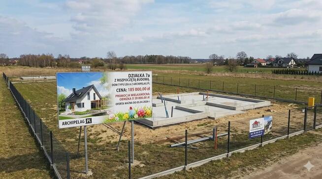 Działka z rozpoczętą budową - las , spokojna okolica Oksa