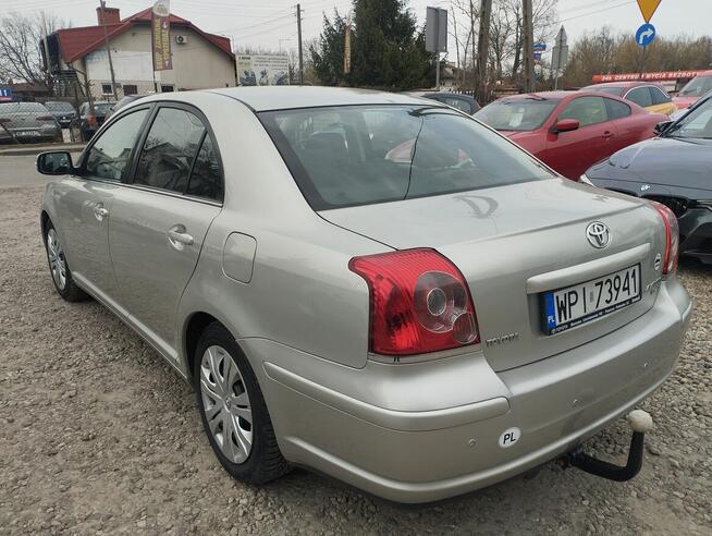 Toyota Avensis 2.0d4d 126kM Navi Hak Długie Opłaty