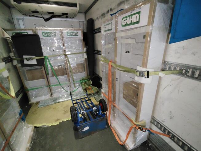 Usługi transportowe Kostrzyn Wlkp. Auto z windą Paleciak